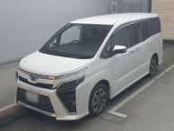 2018 Toyota Voxy