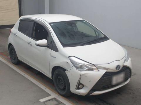 2019 Toyota Vitz NHP130[2]