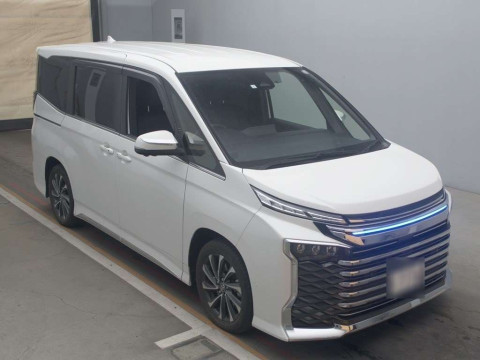 2023 Toyota Voxy ZWR90W[2]