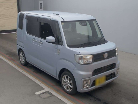 2018 Daihatsu Wake LA700S[2]