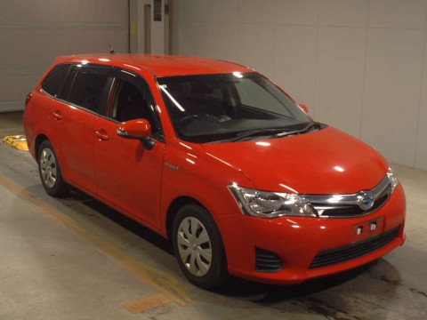 2014 Toyota Corolla Fielder NKE165G[2]