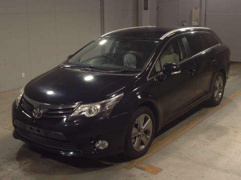 2015 Toyota Avensis Wagon ZRT272W[0]