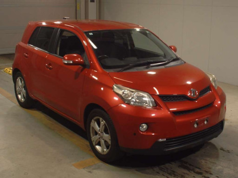 2007 Toyota IST NCP110[2]