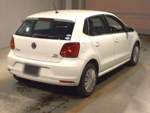 2015 Volkswagen Polo 6RCJZ[1]