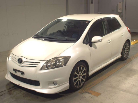 2010 Toyota Auris NZE151H[0]