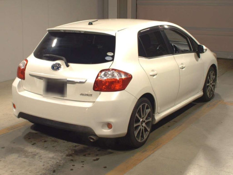 2010 Toyota Auris NZE151H[1]