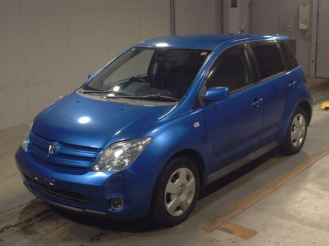 2002 Toyota IST NCP61[0]