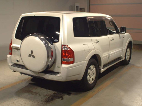 2004 Mitsubishi Pajero V73W[1]