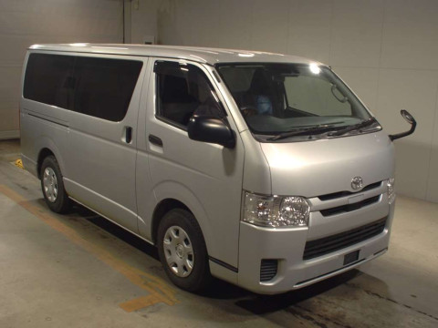 2020 Toyota Hiace Van GDH201V[2]