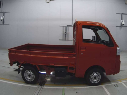 2024 Daihatsu Hijet Truck S500P[2]