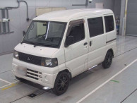 2006 Mitsubishi Minicab Van