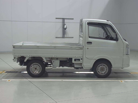 2019 Suzuki Carry Truck DA16T[2]