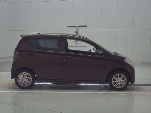 2010 Daihatsu Mira Custom L275S[2]