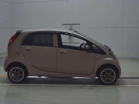 2009 Mitsubishi i HA1W[2]