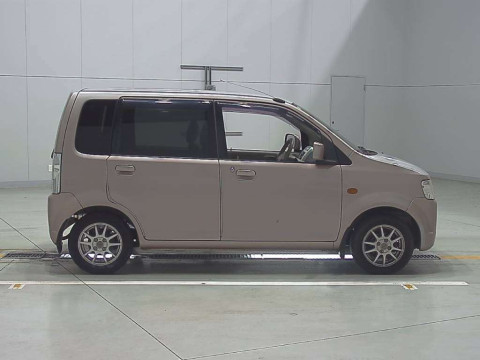 2011 Mitsubishi eK Wagon H82W[2]