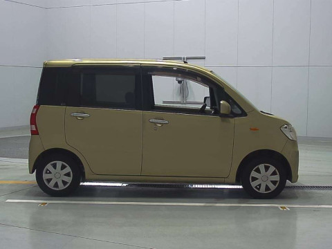 2010 Daihatsu Tanto exe L455S[2]