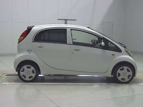 2006 Mitsubishi i HA1W[2]