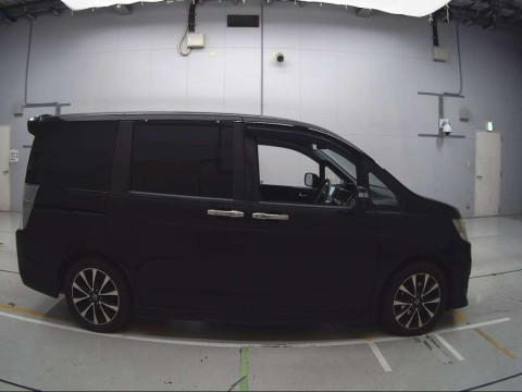 2014 Honda Step WGN Spada RK5[2]