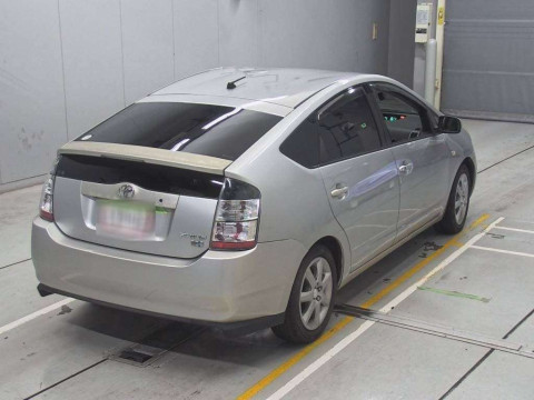 2004 Toyota Prius NHW20[1]