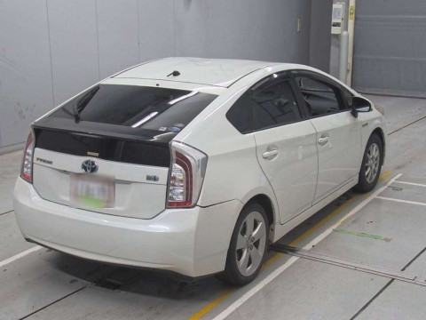 2012 Toyota Prius ZVW30[1]