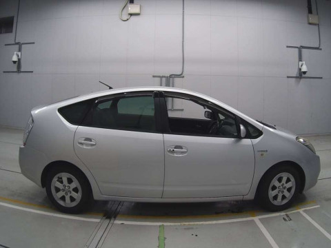 2007 Toyota Prius NHW20[2]