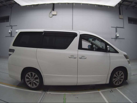 2011 Toyota Vellfire ANH20W[2]