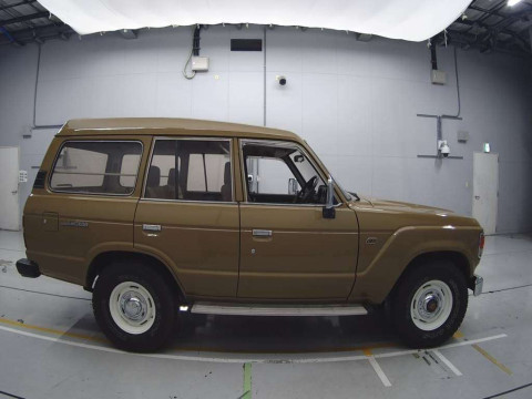 1986 Toyota Land Cruiser 60 HJ61V[2]