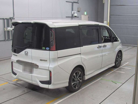 2016 Honda Step WGN Spada RP3[1]