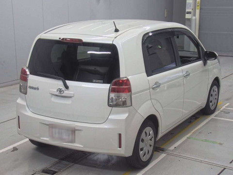 2015 Toyota Spade NSP141[1]