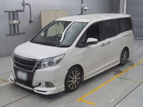 2015 Toyota Esquire ZRR80G[0]