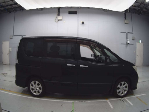 2011 Nissan Serena FC26[2]