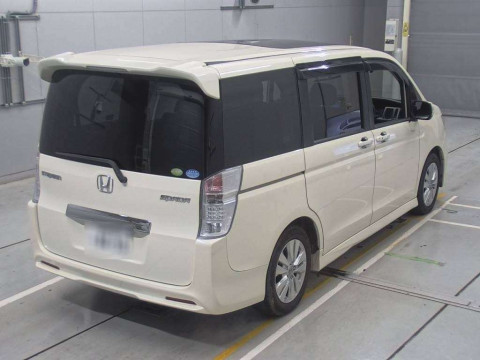 2011 Honda Step WGN Spada RK5[1]