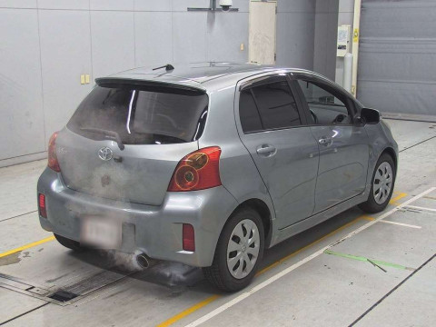 2010 Toyota Vitz NCP91[1]