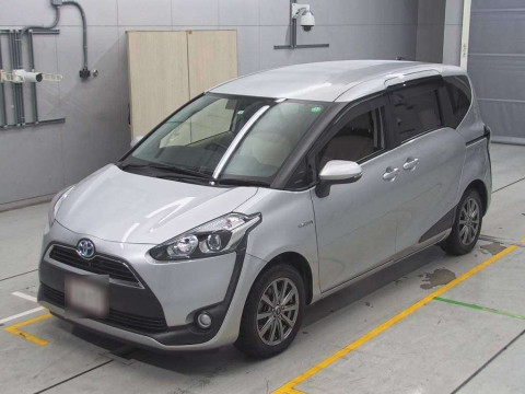 2016 Toyota Sienta NHP170G[0]