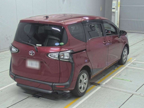 2020 Toyota Sienta NSP172G[1]