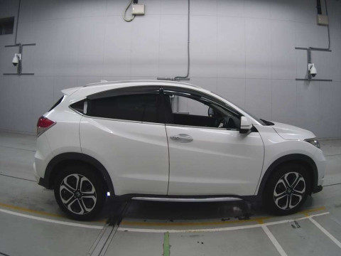 2014 Honda VEZEL RU1[2]