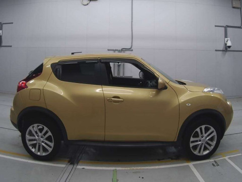 2014 Nissan JUKE YF15[2]