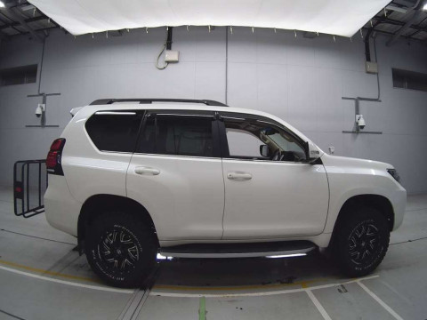 2019 Toyota Land Cruiser Prado GDJ150W[2]