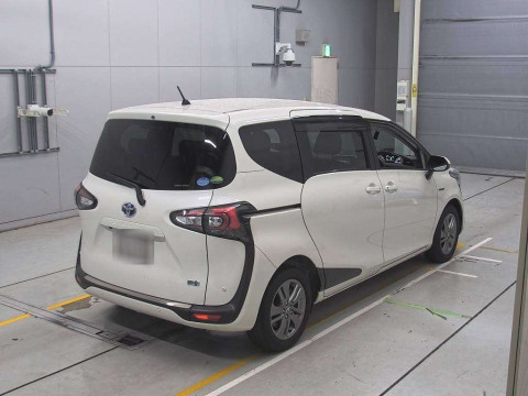 2020 Toyota Sienta NHP170G[1]