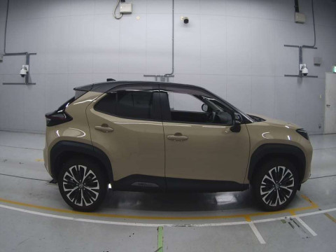 2020 Toyota YARIS CROSS MXPB10[2]