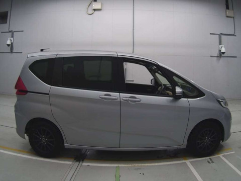 2016 Honda Freed GB5[2]