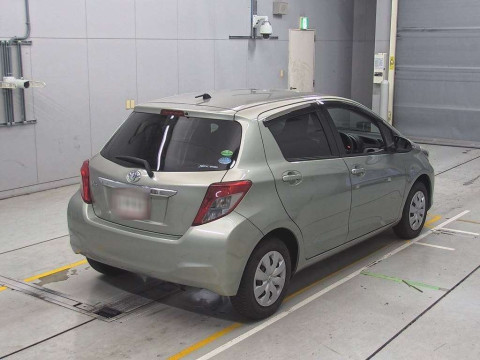 2014 Toyota Vitz KSP130[1]