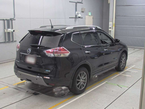 2015 Nissan X-Trail HNT32[1]