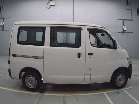 2016 Toyota Townace Van S402M[2]