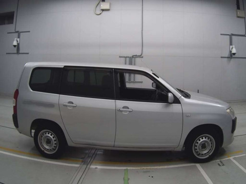 2016 Toyota Succeed NCP160V[2]