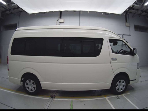 2021 Toyota Hiace Van TRH226K[2]