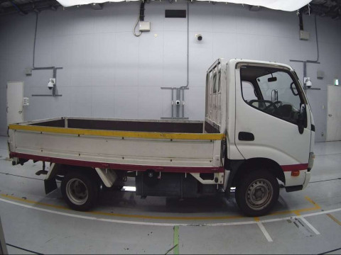 2016 Toyota Toyoace Truck KDY231[2]