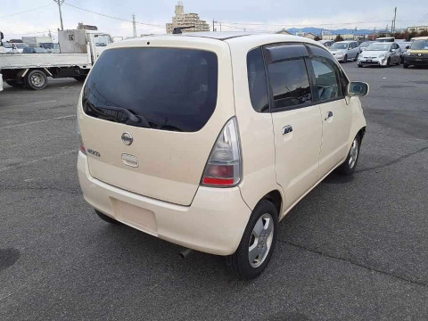 2005 Nissan Moco MG21S[1]