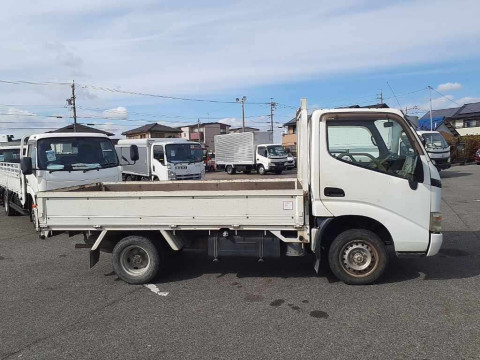 2005 Toyota Toyoace Truck TRY230[2]