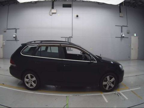 2012 Volkswagen Golf Variant 1KCBZ[2]